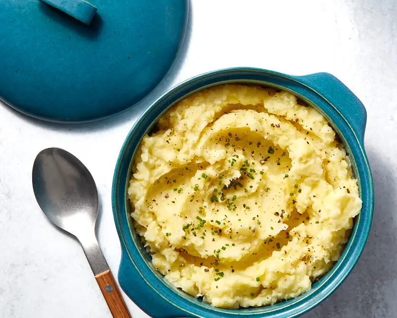 Mashed Potatoes and Cauliflower with Chives